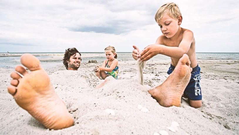 Leg på stranden ved Aalborg Kyst