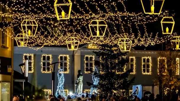 Julelys på Fisketorvet Frederikshavn